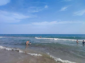 Feel Welcome Barcelona Beach Apartment Castelldefels